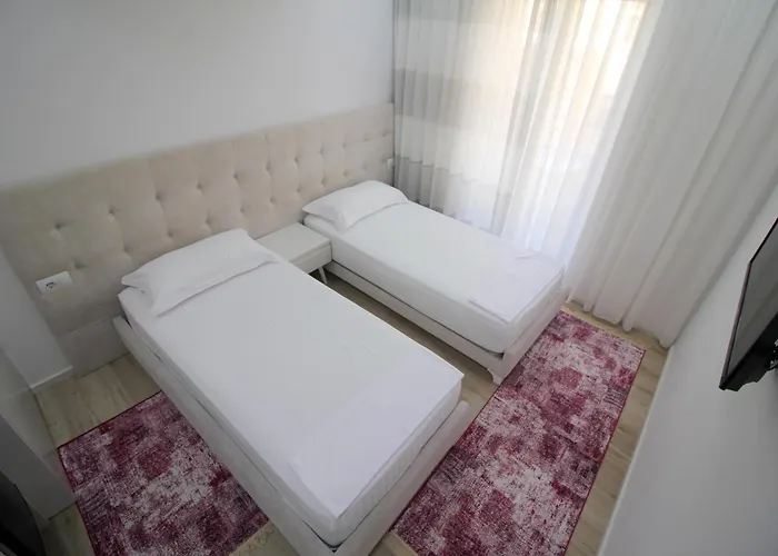 Elena 3* Sarandë