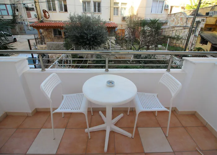 Elena Pensionat 3*