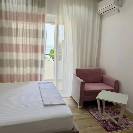 Elena 3* Sarandë