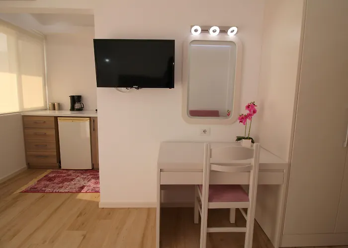 Elena 招待所 Sarandë